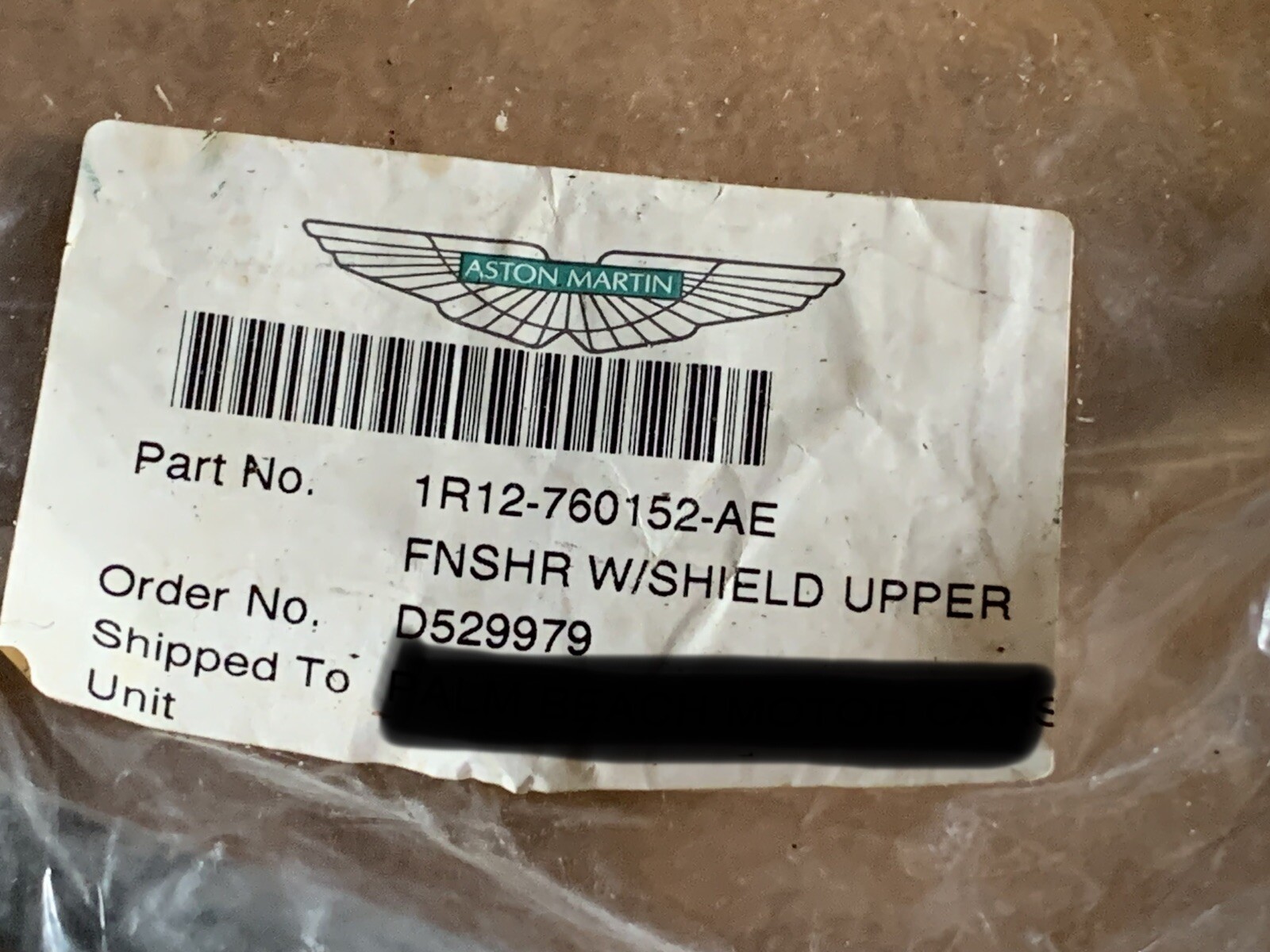 ASTON MARTIN FINISHER WINDSHILED UPPER SEAL OEM 1R12-760152-AE