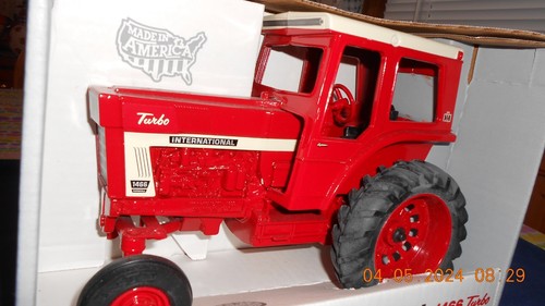 Ertl International 1466 Turbo with Cab"Special Edition" 1/16 Scale Diecast NIB - Picture 2 of 9