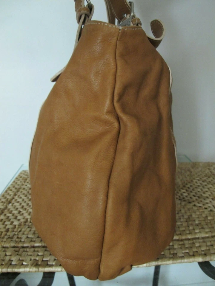 Bolsa Regina Boho feminina marrom couro genuíno desleixada bolsa de mão grande feita na Itália - Imagem 4 de 4