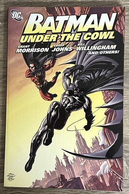 BATMAN: UNDER THE COWL - MORRISON/JOHNS - DC COMICS 2010 - GRAPHIC NOVEL