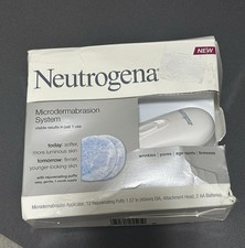 Neutrogena Microdermabrasion System Kit with 12 Rejuvenating Puffs - OPEN BOX