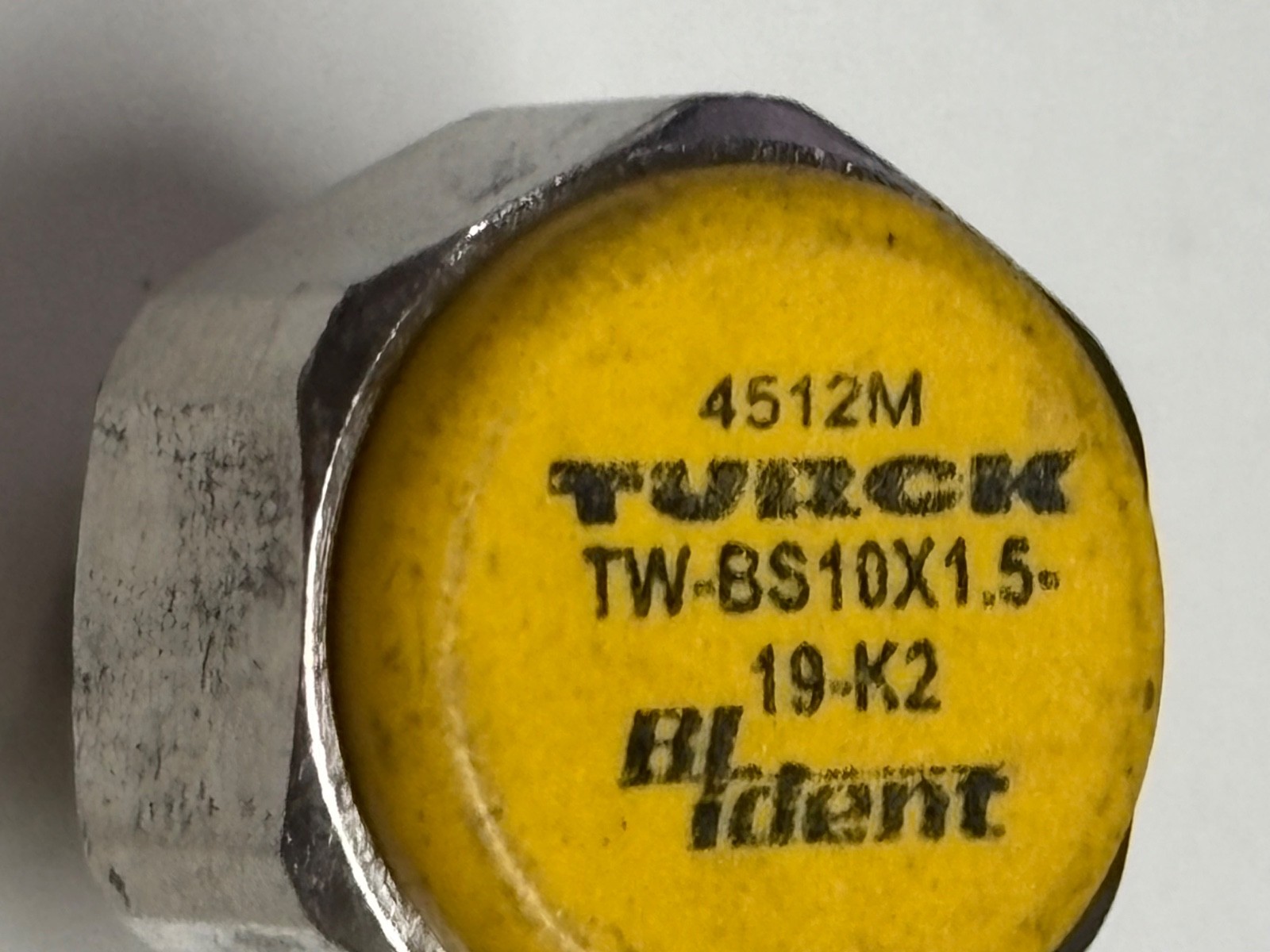 55 Turck TW-BS10X1.5-19-K2 6901380 BL ident M10 HF RFID. Lot of 55