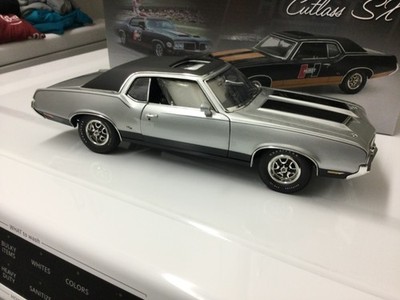 GMP ACME 1:18 1970 OLDSMOBILE CUTLASS SX HURST EDITION TOM'S