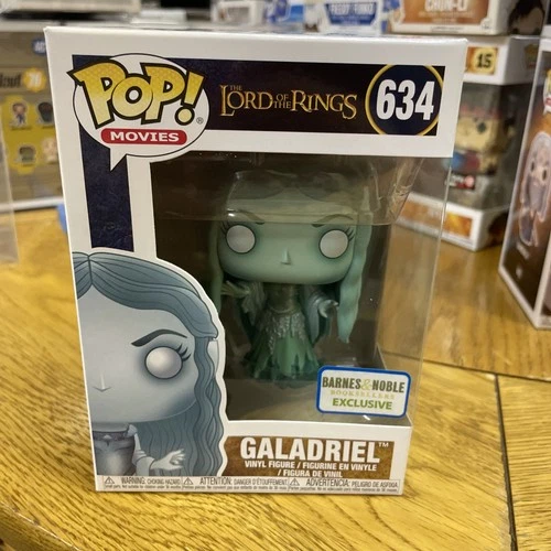Funko POP! Lord of The Rings Hobbit Galadriel #634 B&N Exclusive Protector