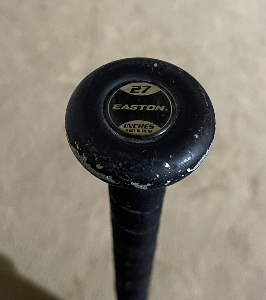Batte Easton Magnum LK44 – 28 Pouces / 18 Oz – Diamètre 2 1/4 (-10) – Jeune