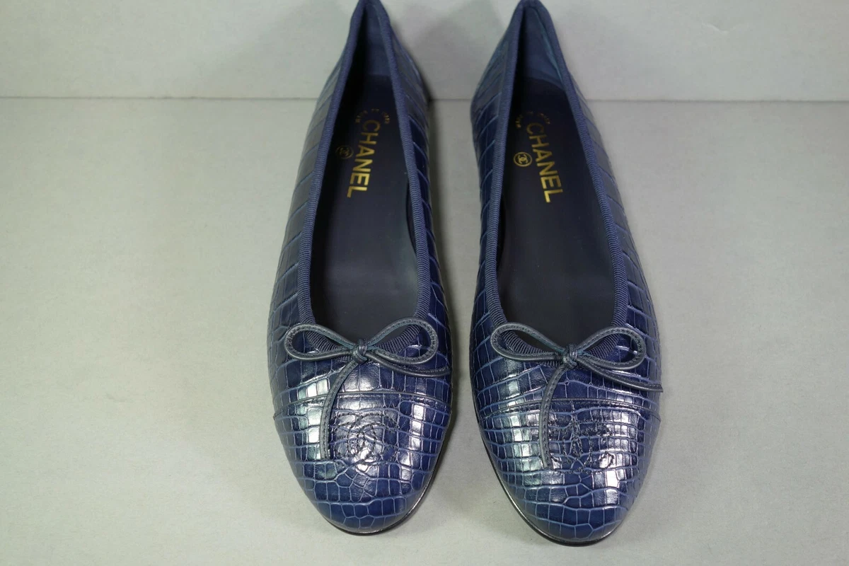 CHANEL 40 Navy Alligator ballet ballerina flats cap round toe