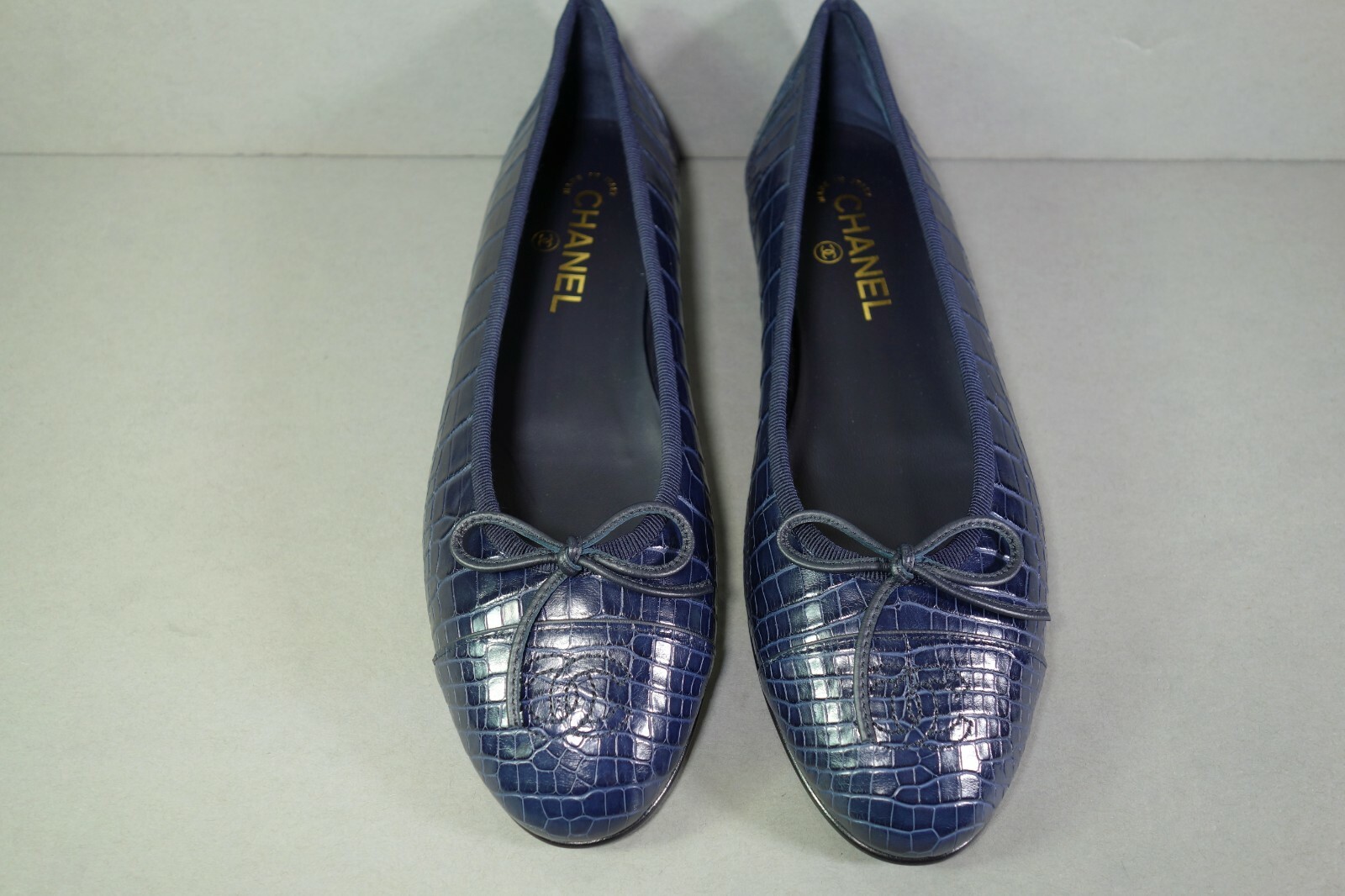 CHANEL 40 Navy Alligator ballet ballerina flats cap round toe "CC" NEW shoes image 2