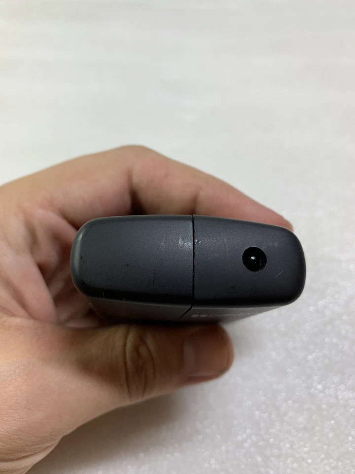 Ricoh RC-10 Wireless Remote Controller for Point & Shoot Ricoh Cameras - Image 2 of 4