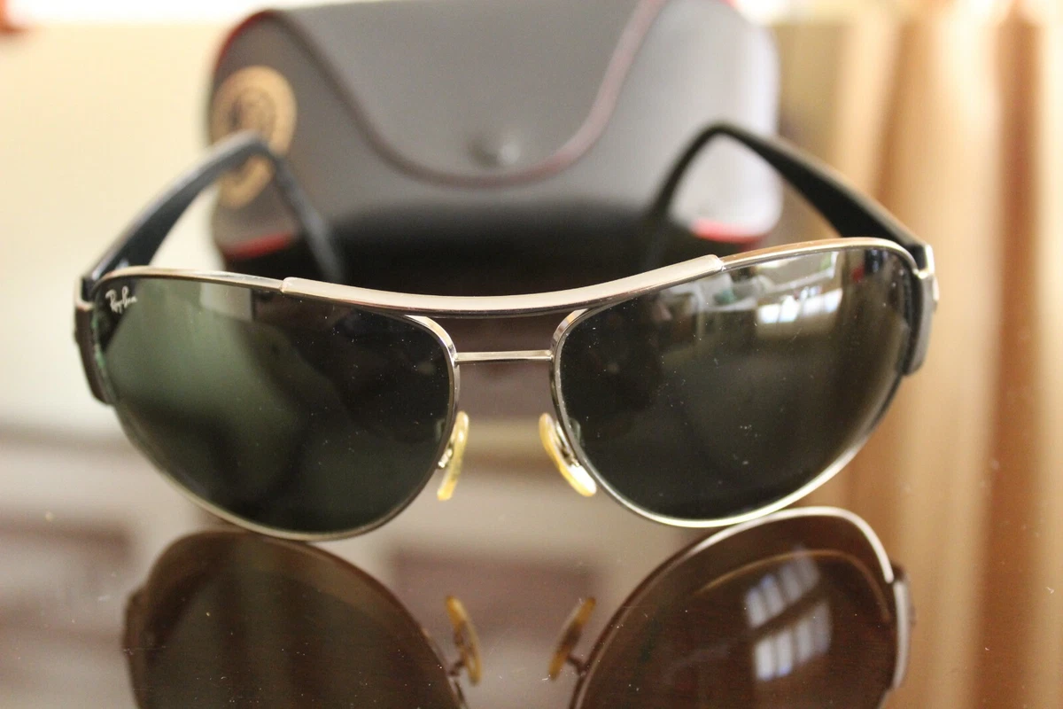RAY BAN