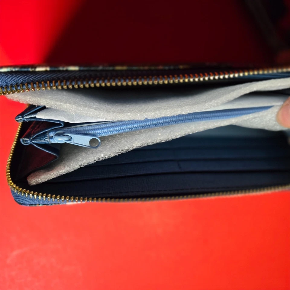 Disney Dooney & Bourke Frozen 10th Anniversary Olaf Anna Elsa Wallet Wristlet - Image 4 of 4