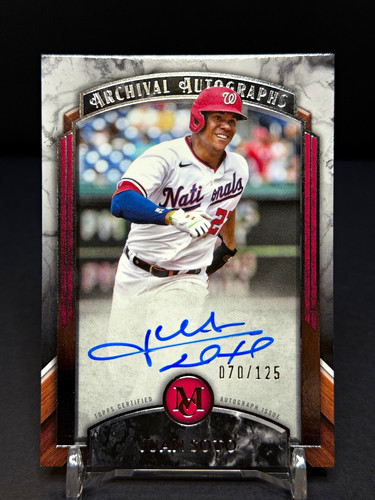 Juan Soto #AA-JS 2022 Topps Museum Collection Archival Autographs card