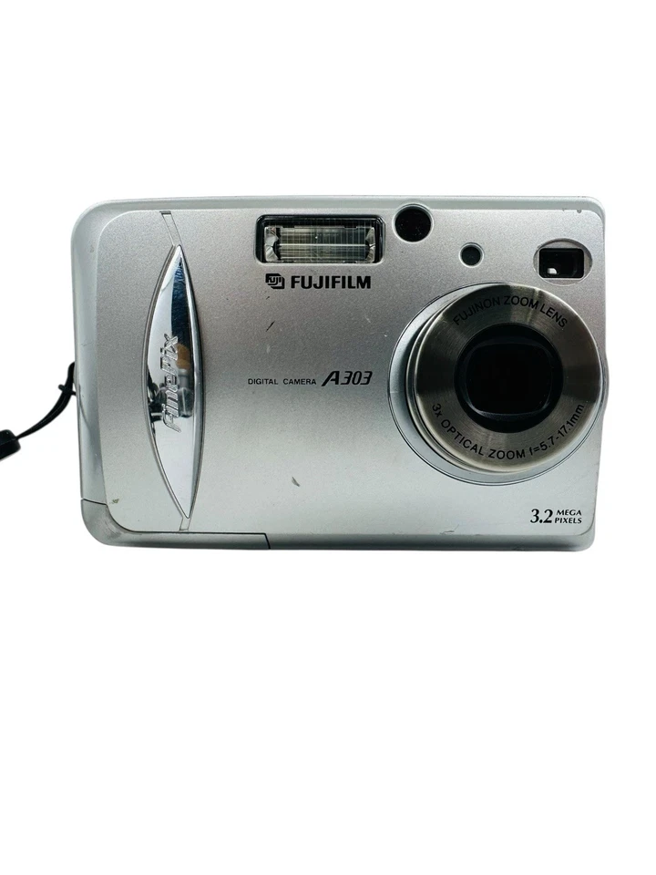 Fujifilm FinePix A303 3.2MP Digital Camera w/ 3x Optical Zoom TT442 - Image 2 of 4