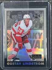 Lindstrom, Gustav - 2020-21 O-Pee-Chee Platinum - Retro - Rookie - Rainbow