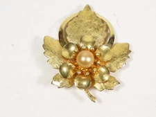 Stunning Vintage Large Leaf Dress Scarf Clip Faux Pearl Gold Tone C4461