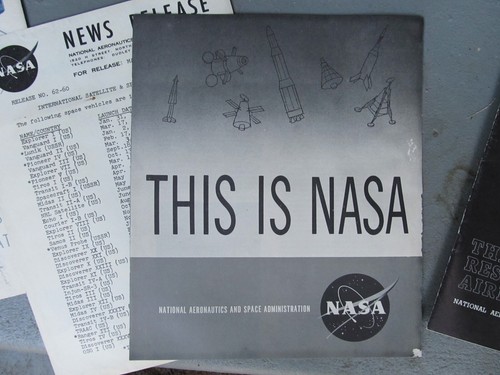 WOW 1962 NASA Press Kit? Brochures LOT X-15 Pioneer John Glenn Tiros Echo I - Picture 7 of 10