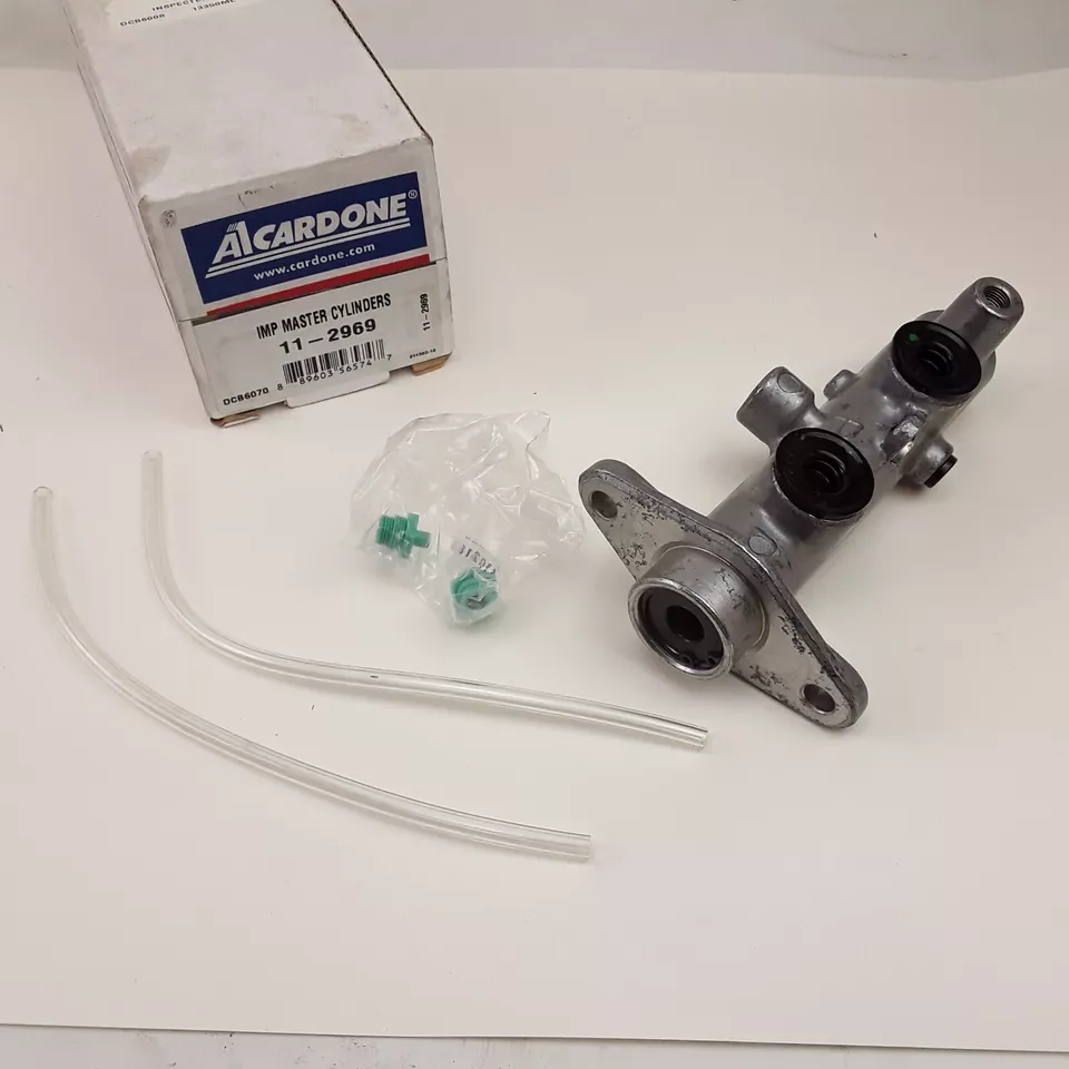 Восстановленный главный цилиндр тормоза Cardone 11-2969 для Mitsubishi Montero Sport 2007-2004 годов выпуска - Изображение 2 из 4