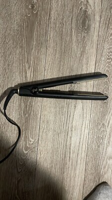 ghd Professional Flat Iron Straightener - Black