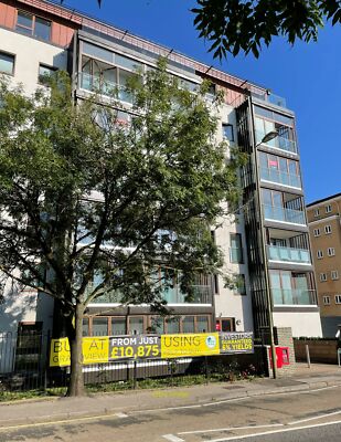 Foto 6x4 Bürogebäude ist Mehrfamilienhaus um 2021 geworden