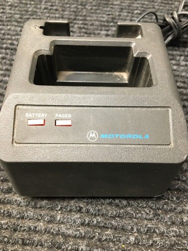 Motorola Monitor II Pager Charger - NRN 4952A - 第 2/6 張圖片