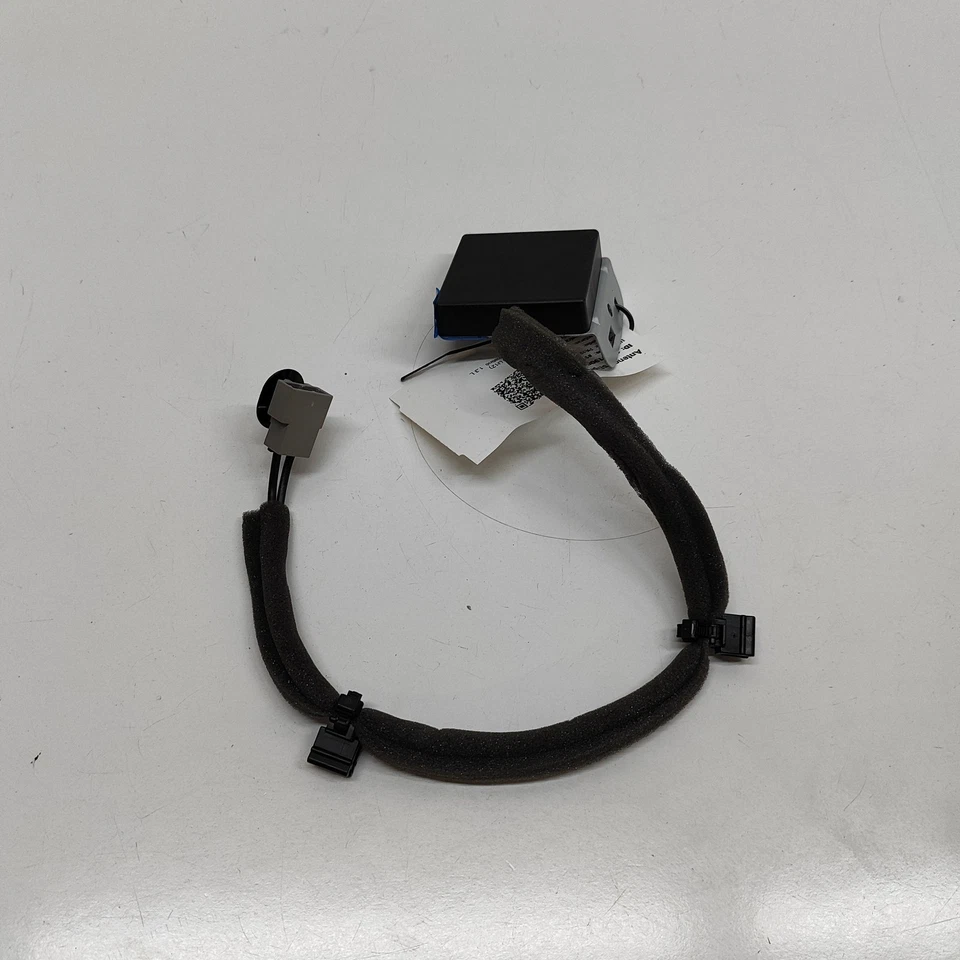 NISSAN QASHQAI MK3 J12 GPS Antenna 28212-6UA2B 1.3 Hybrid 103kW 2024 31619004 - Image 3 of 4