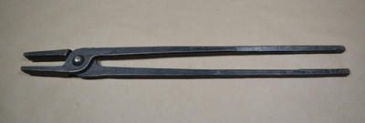 HELLER - BLACKSMITH'S TONGS - STRAIGHT LIP - 22 x 3/4 - 22'' LONG