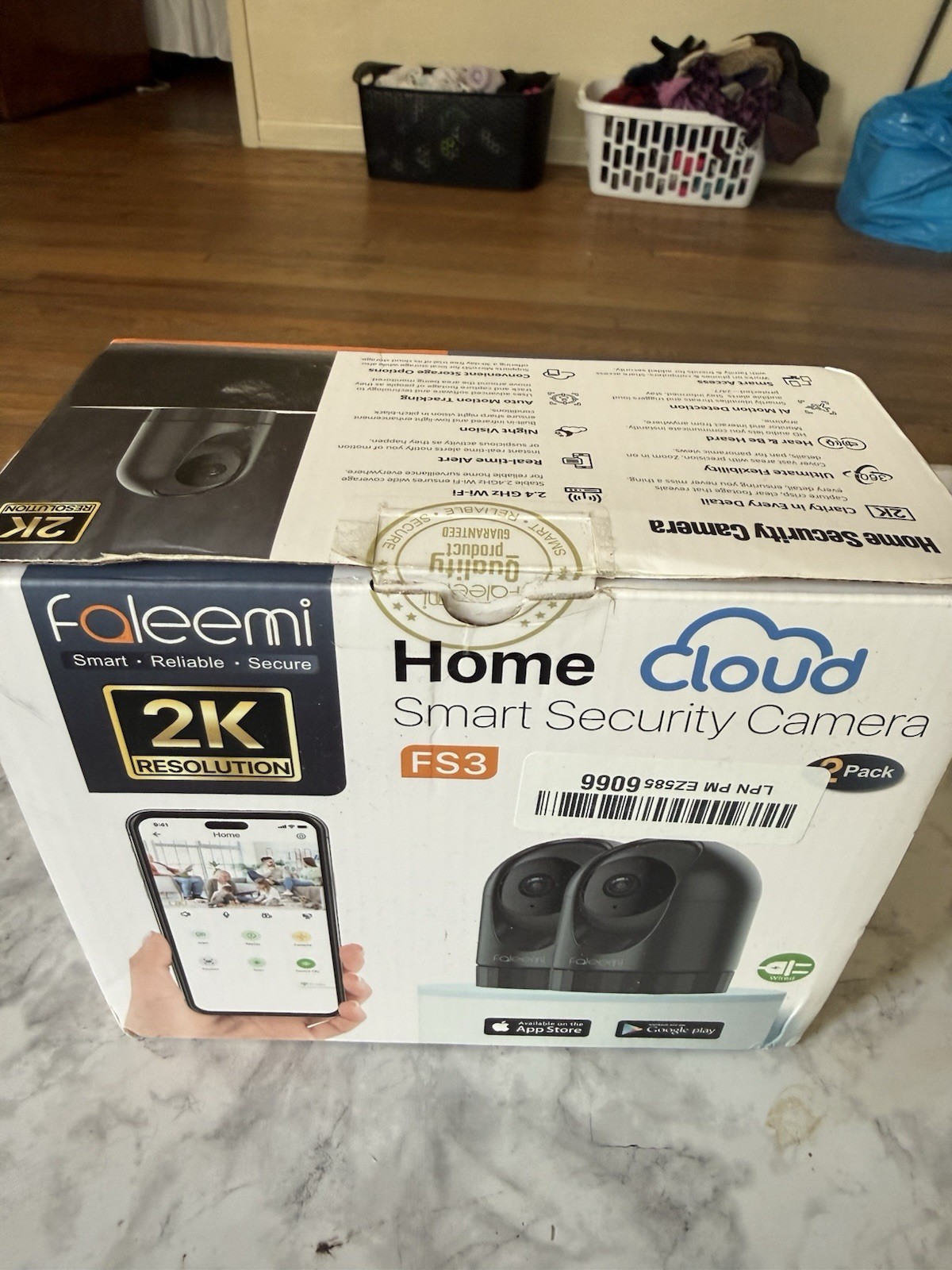 2K pan/tilt WiFi cam with motion detect, night vision, auto-track, 2-way talk