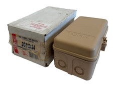 NEW TORK DG100-24 ONE CHANNEL TIME SWITCH 24V...