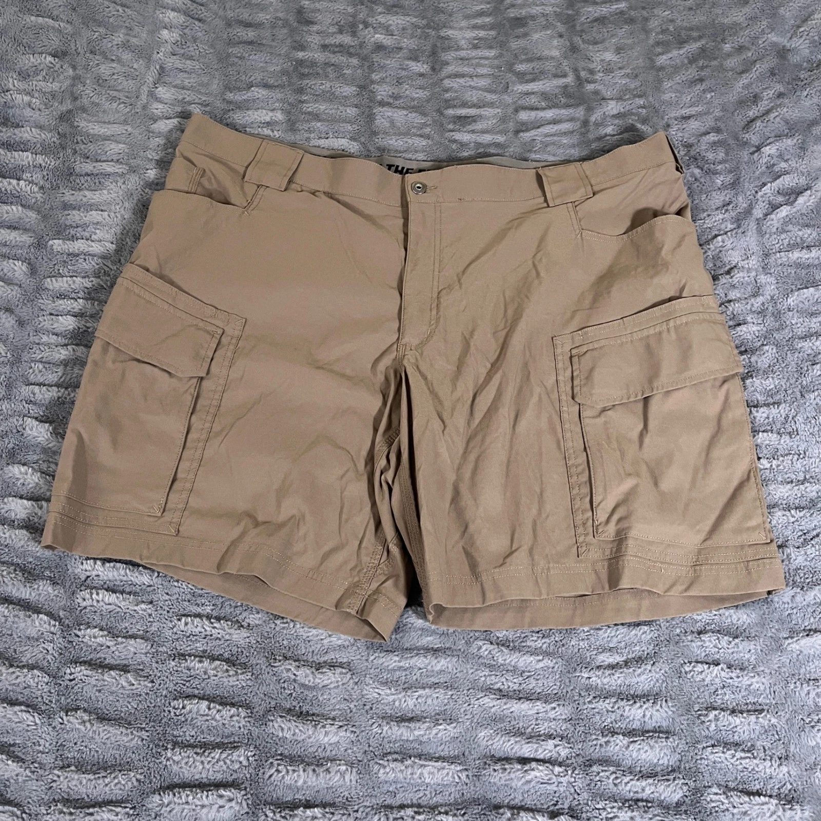 Duluth Trading Co Dry on the Fly Relaxed Fit Cargo Shorts Mens 46 Khaki Brown