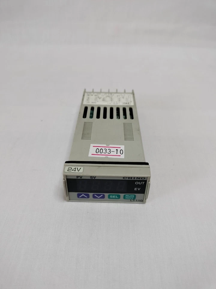 Chino LT110 LT11050000-30D LT1105000030D Controller 24V AC/DC Made in Japan - Image 2 of 4