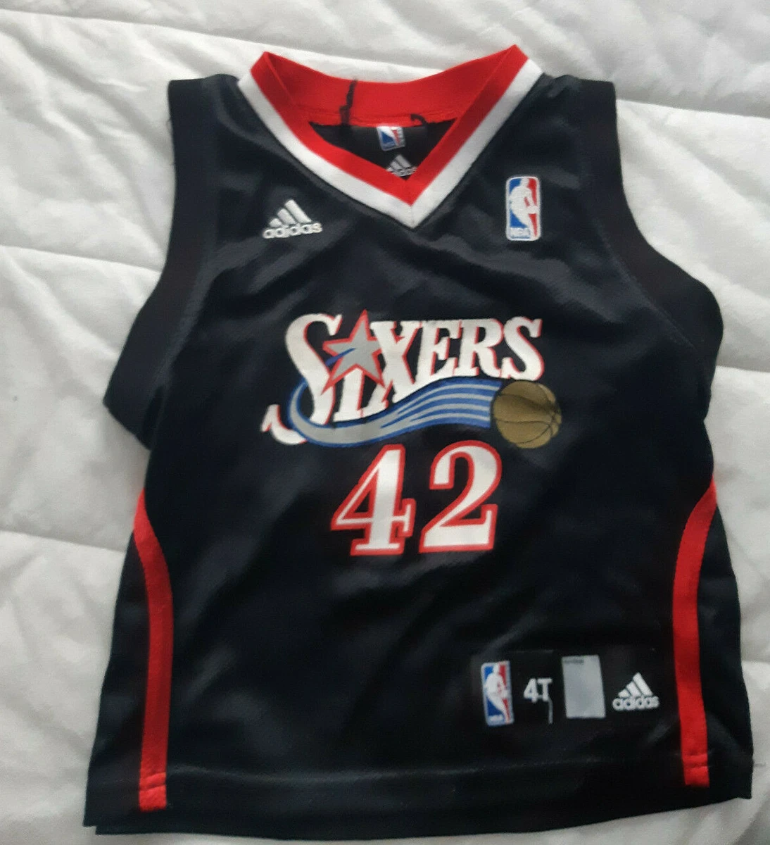 Kids top sixers jersey