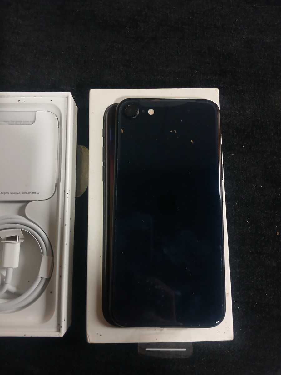 Apple iPhone SE3,64GB Midnight (Straight Talk Wireless Prepaid