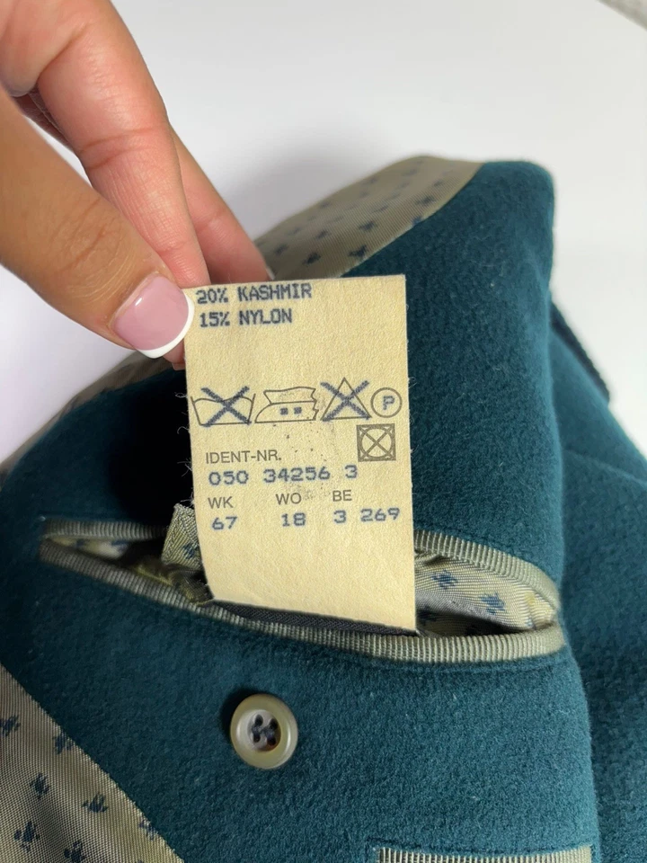 Vintage Hugo Boss Twenty Wool & Cashmere Blazer – Made in Italy (EU 46 / US 36) - Image 4 of 4