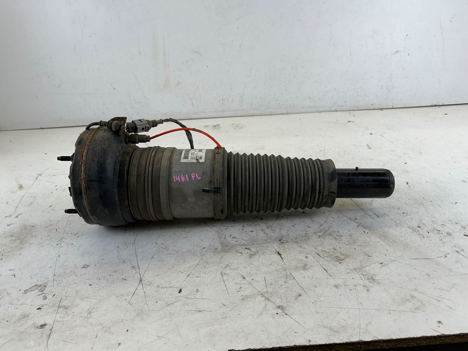 Audi S6 Left Front Air Suspension Strut Suspension C7 12-18 OEM 4G0 616 039 AB