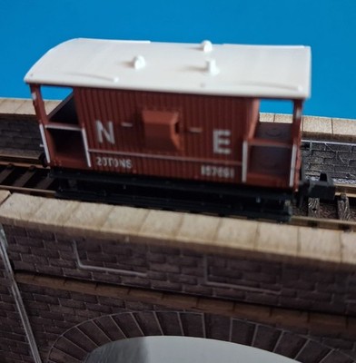 Peco Quality Line Spur N Wagon NR-49E 10ft Brake Van NE Bauxite BRANDNEU