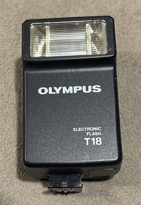 Olympus T18 Electronic Flash for Olympus OM-System 35mm SLR *MINT/NEW