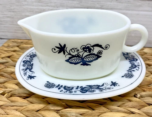Vintage Pyrex Gravy Boat & Saucer Old Town Blue Onion Corningware Milk Glass