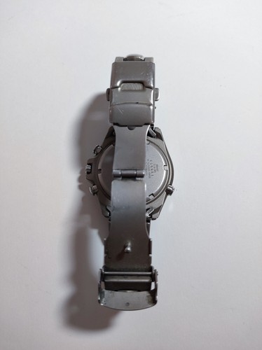Used Watch Man Citizen Titanium Water Resistant 100 metres - Picture 7 of 8