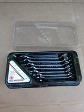 BRAND NEW NOS Matco Tools SROEA7T - 7 Pc SAE Open End Angle Wrench Set