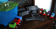 Thomas The Train Gray Tracks Gullane 2013 Container 24 Track pieces 4 Trains