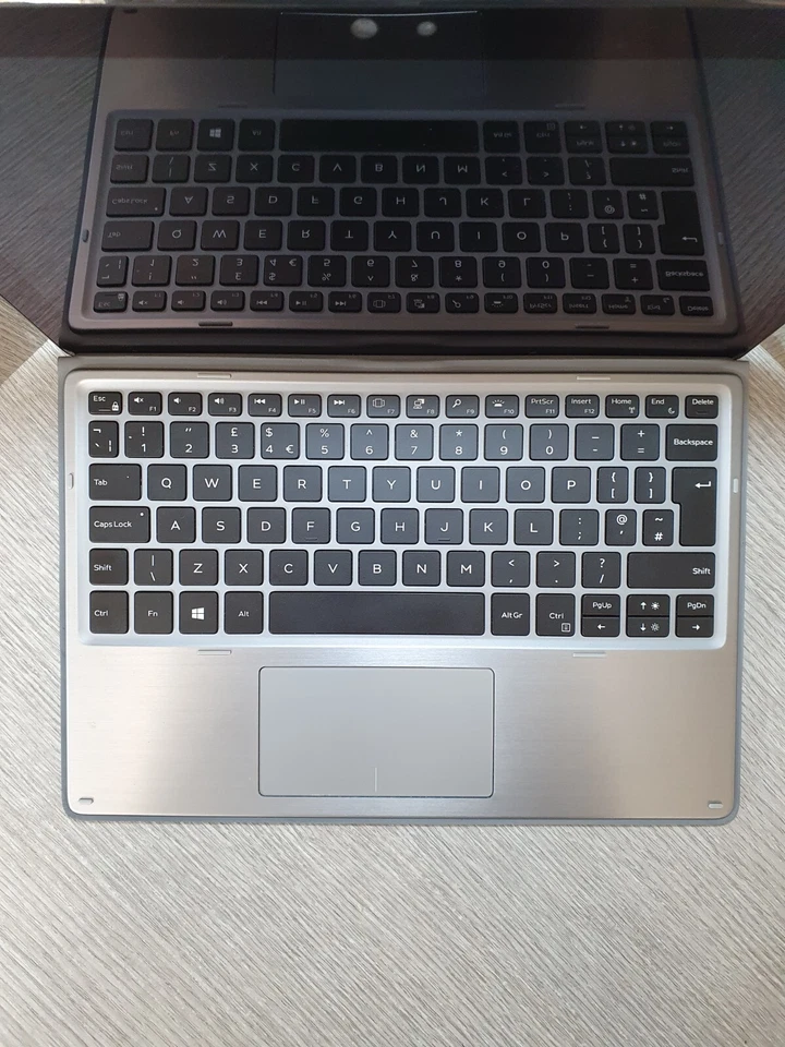Dell Latitude 7210 2-in-1 · i5-10310U · 16GB · 256GB, photo 2 of 5