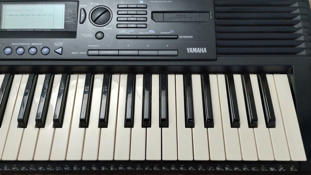 Vintage Yamaha PSR-320 61-Key MIDI Keyboard - Tested & Great Vintage Yamaha PSR-320 61-Key MIDI Keyboard - Tested & Great