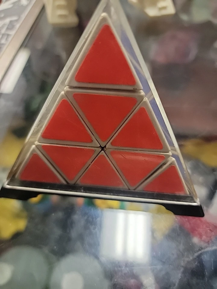 Vintage Pyraminx by TOMY 1981 Pyramid Rubik Cube Puzzle W/ Case and Instructions - Image 2 of 4