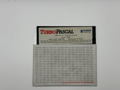 Turbo Pascal Vintage MS-DOS Version 3.01A with BCD Floppy 5.25  Borland