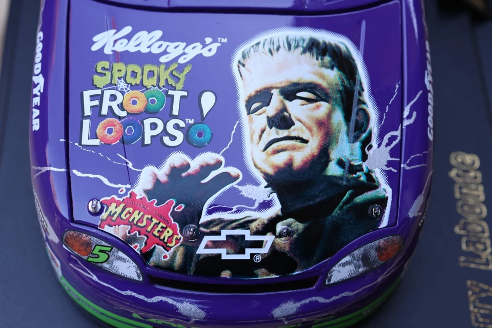 Terry Labonte #5 Kellogg's FRANKENSTEIN 1:18 1997 Monte Carlo NASCAR Revell Club - Image 2 of 4