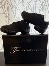 Theatricals Women s Jazz Sneaker Split Sole Shoe Size 5