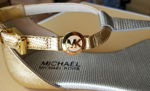 TANGAS MICHAEL KORS BRIDGET ICÓNICAS COCO LAGARTO MK LOGOTIPO DORADO ME ENCANTAN ZAPATOS - Imagen 6 de 15