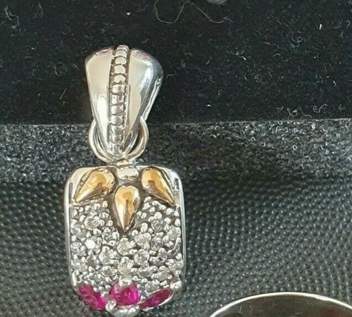 Colgante de plata de ley de oro de 9 quilates con circonita cúbica Fucsia - Imagen 5 de 12