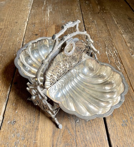 Antique Victorian Silver Plated Shell Biscuit Box 19th Century 1880-1892 Rare - Picture 8 of 12