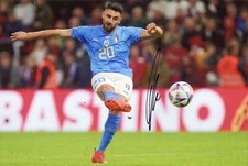 Vincenzo Grifo Autograph