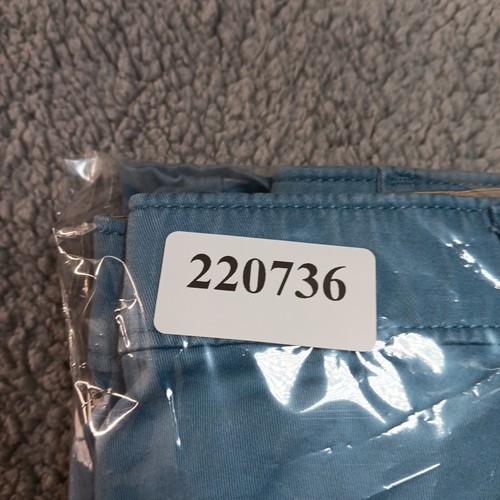 Dockers Shorts Mens 46 Blue Flat Front Shorts - Picture 11 of 11